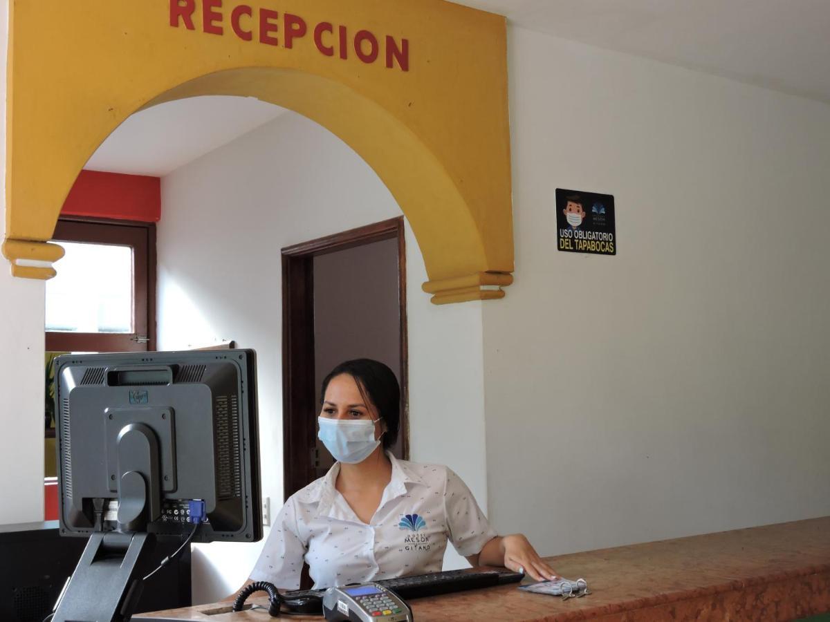 Hotel Y Restaurante Meson Del Gitano Caucasia エクステリア 写真
