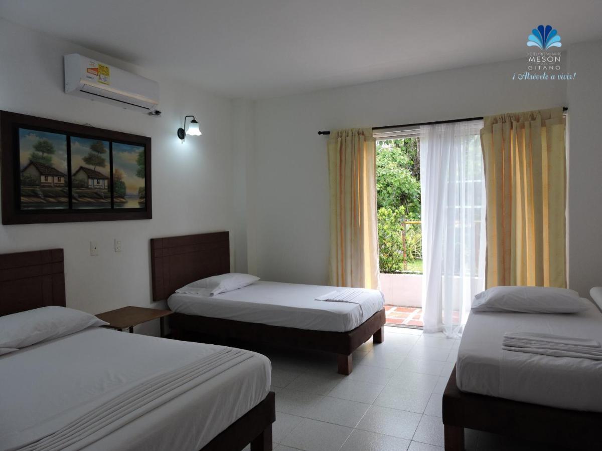 Hotel Y Restaurante Meson Del Gitano Caucasia 部屋 写真