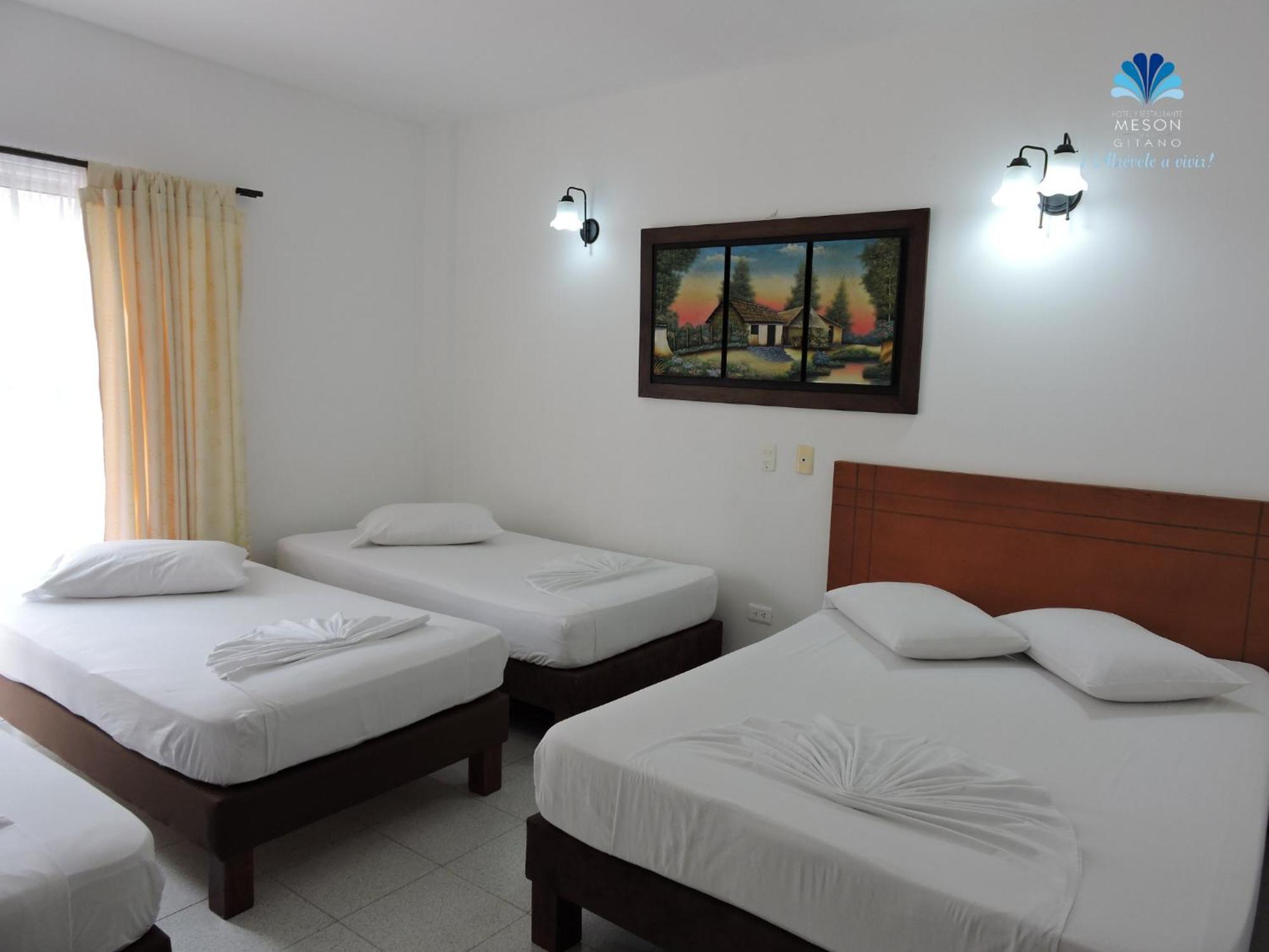 Hotel Y Restaurante Meson Del Gitano Caucasia 部屋 写真